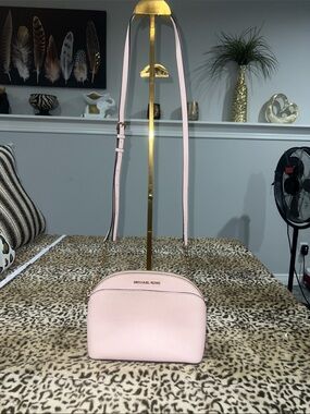 Michael Kors Light Pink Dome Crossbody Bag